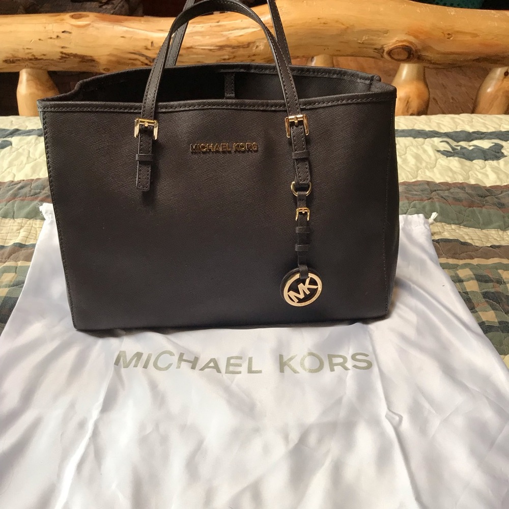 Michael Kors dark brown handbag mint condition
